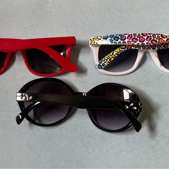 EUC Kids' Summer Fun Splash Surf Sunglasses (Set of 3) - Picture 3 of 3